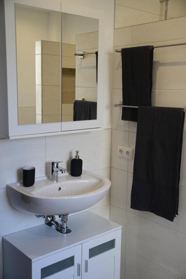 Ferienwohnung Die Alte Schule เดาน์ ภายนอก รูปภาพ