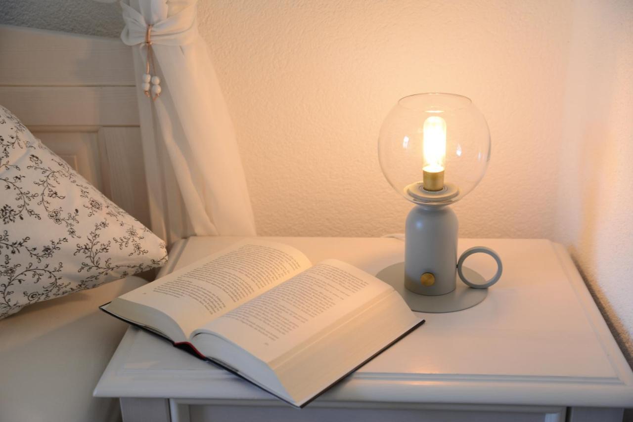 Ferienwohnung Die Alte Schule เดาน์ ภายนอก รูปภาพ